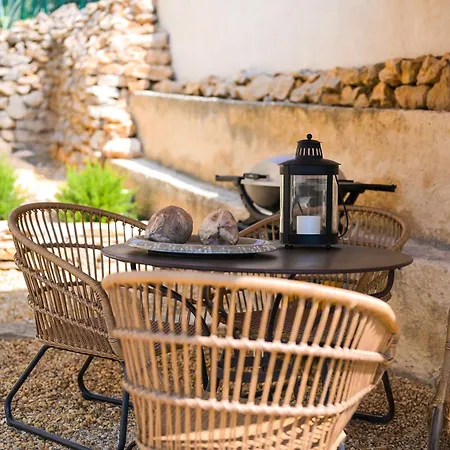 Calm Private Garden Seaview Shared Pool Parking Appartement Bandol