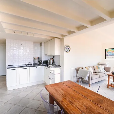 Calm Private Garden Seaview Shared Pool Parking *