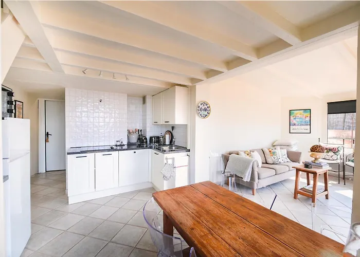 Calm Private Garden Seaview Shared Pool Parking *